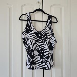 Silhouette Solutions Black & White Floral Women's Swimwear Tankini 2 Pc Set 16D